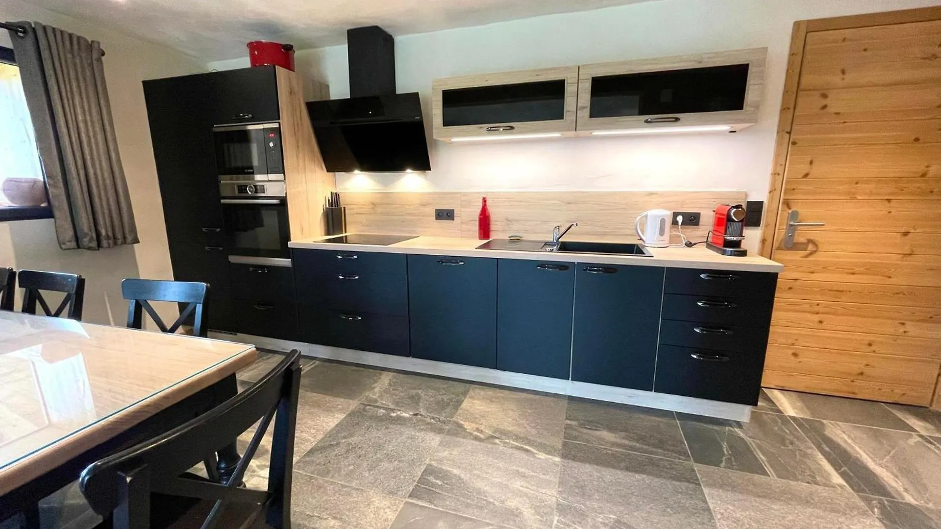 Appartement De Charme Avec Grande Terrasse Et Vue Degagee - Fr-1-505-35 노르트 담 드 벨레콤 아파트 노르트 담 드 벨레콤